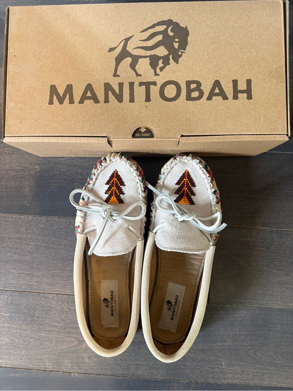 Manitobah Beaded Moccasin Loafers in Cream with Multicolor Trim